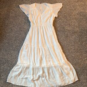 White Maxi Dress Size Medium